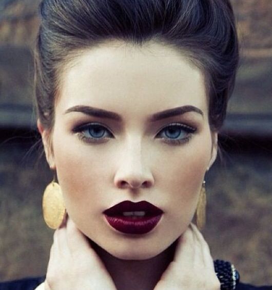 amazing full lipds and dark lipstick