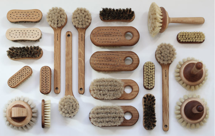 dry brushes